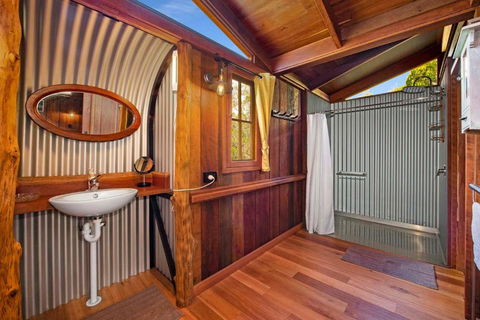 MANGO LODGE River Heads - Accommodation Resorts 3