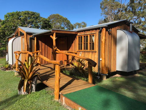MANGO LODGE River Heads - Accommodation Resorts 0