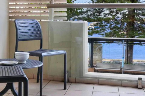 MAN54 -Manly Magic Waterfront Retreat With Gym & Sauna - Accommodation Resorts 0