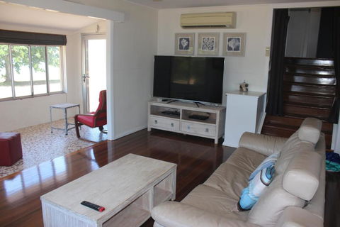 Manta Ray On The Beach - Accommodation Resorts 3