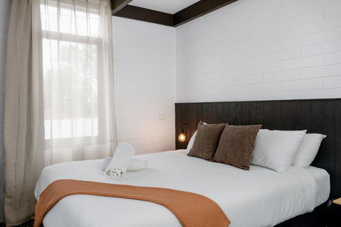 M Hotel - Accommodation Resorts 2