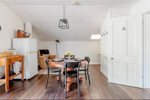 MARYBANK ESTATE - BARN LOFT - Accommodation Resorts 3