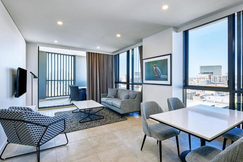 Meriton Suites Liverpool - Accommodation Resorts 1