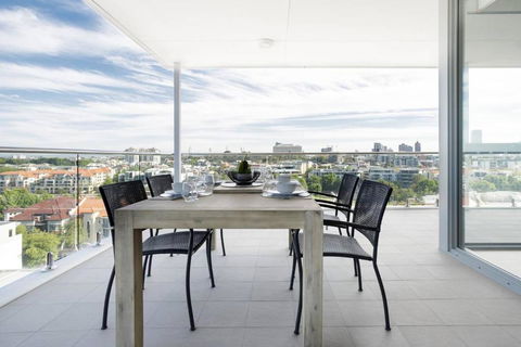 Minimalist Penthouse Condo With Skyline Vistas - Accommodation Resorts 0