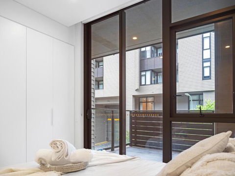 Modern Split Level 2Bed With Pool - Accommodation Resorts 1