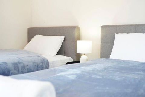 Modern Two Bed Apt In The Centre Of Erskenville - Accommodation Resorts 3