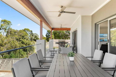 NEW - Sunrise Waters Holiday House - Accommodation Resorts 3