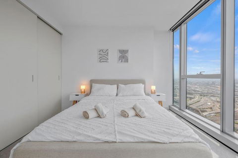 NEW Top Floor L70 CBD Luxury Apt - Accommodation Resorts 1