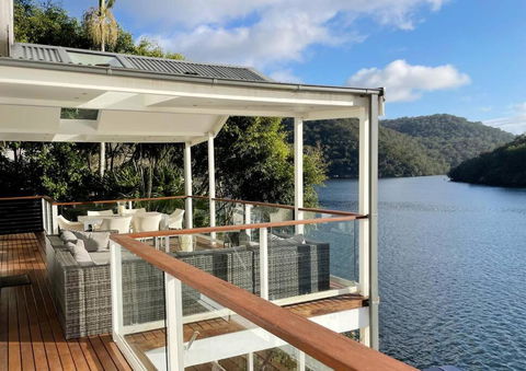 NINE At Berowra Waters, Luxury Waterfront With Hot Tub - Accommodation Resorts 0