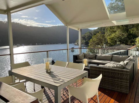 NINE At Berowra Waters, Luxury Waterfront With Hot Tub - Accommodation Resorts 1