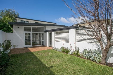 NOR214 - Northstead Coastal Charm - Accommodation Resorts 2