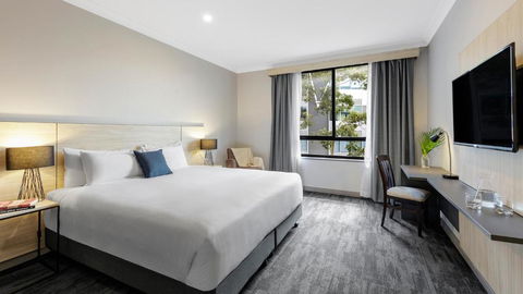 Oaks Sydney North Ryde Suites - Accommodation Resorts 0