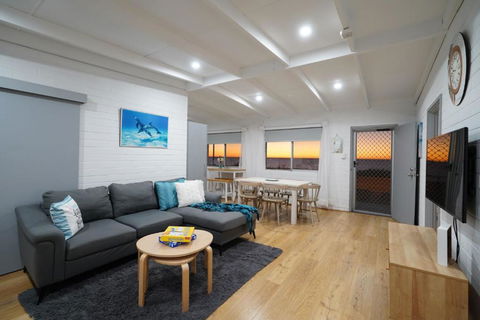 OCEA84 - Quinns Beach Shack: Ocean Views - Accommodation Resorts 0