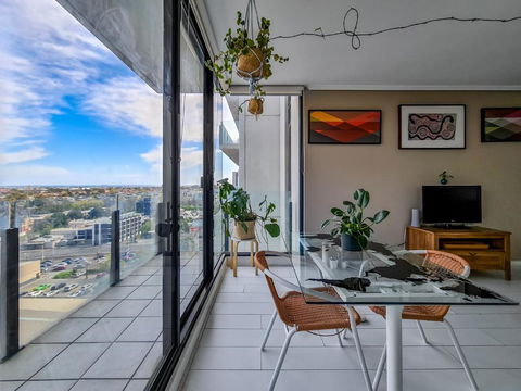 Ocean View Apartment Close To CBD With Indoor Pool. - Accommodation Resorts 0
