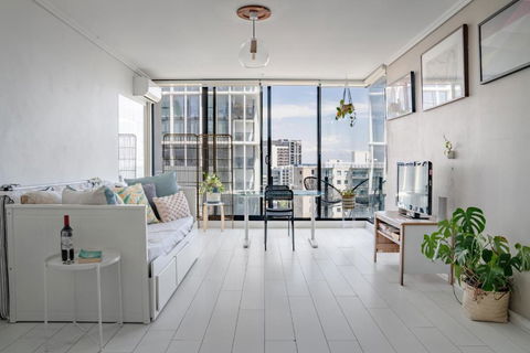 Ocean View Apartment Close To CBD With Indoor Pool. - Accommodation Resorts 2