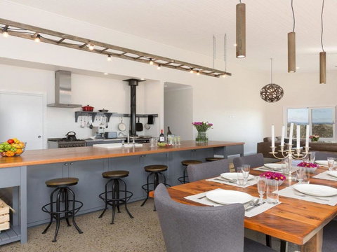 On A Hill - Accommodation Resorts 2