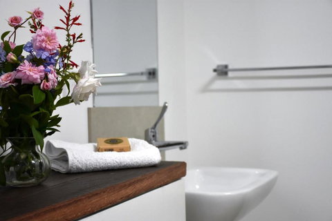 On Bell Glamping - Accommodation Resorts 1