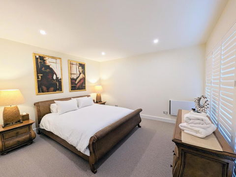 ONE Luxury Apartment - Accommodation Resorts 2