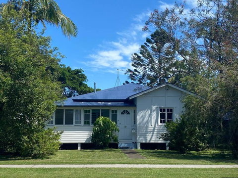 Original Surf Cottage In Heart Of Pottsville Beach - Accommodation Resorts 0