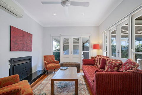 Paddington Cottage - A Classic Queenslander Stay - Accommodation Resorts 2