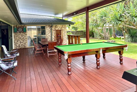 Pandanus Paradise. Newly Renovated 4 Bedroom Home - Accommodation Resorts 1