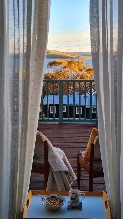 Panoramic Lake View - Accommodation Resorts 3