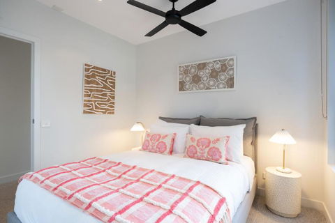 Panoramic View - Albert Park Lake & Shrine Views - Accommodation Resorts 3