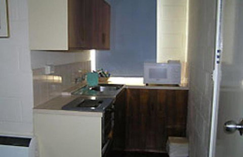 Pathfinder Motel - Accommodation Resorts 3