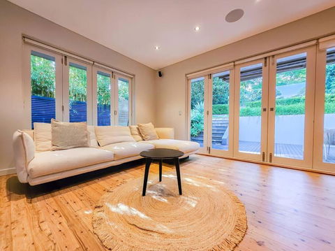 Peaceful 4-Bedroom Family Retreat In Lane Cove - Accommodation Resorts 0