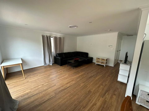 Peak View - Accommodation Resorts 2