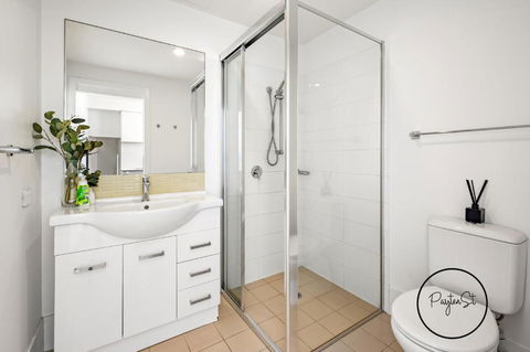 Perfect Penthouse - WiFi Included - Accommodation Resorts 1