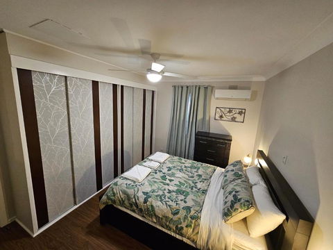 Phoenix House - Accommodation Resorts 2