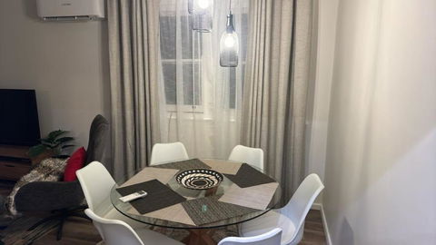 Phoenix House - Accommodation Resorts 1