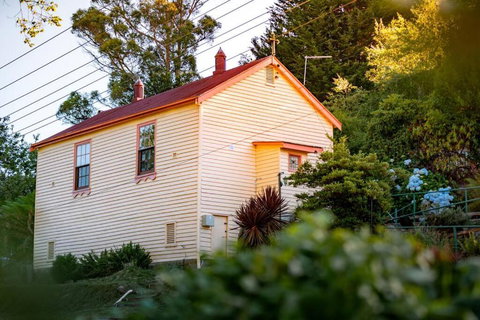 Pilgrim Blue, Derby - Two Charming Apartments In The Heart Of Derby - Accommodation Resorts 0