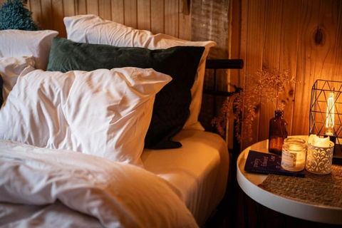 Poets Ode Featuring The Donkey Shed Theatre - Accommodation Resorts 3
