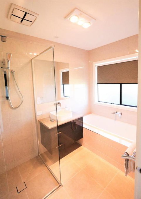 Popular Luxury Villa Kialla Shepparton - Accommodation Resorts 2