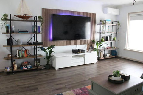 Raeside Home - Accommodation Resorts 0