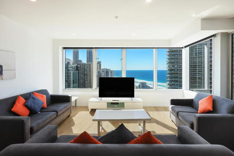 Q Tower Amazing Ocean Views 22nd Level Heated Pools Sleeps 6 - Optimise BNB - Accommodation Resorts 0