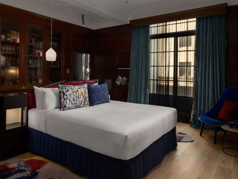 QT Sydney - Accommodation Resorts 3