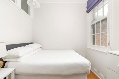 Quaint 3-Bed Heritage Home In The Heart Of Sydney - Accommodation Resorts 3