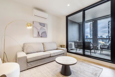 Quaint Stylish Hideout In Trendy South Melbourne - Accommodation Resorts 0