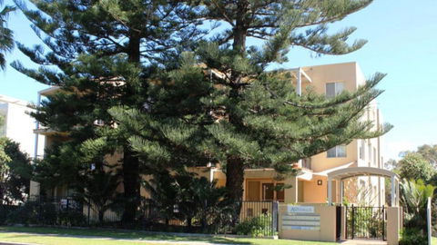 Quality Aquarius Apartment On The Beach! - Accommodation Resorts 0