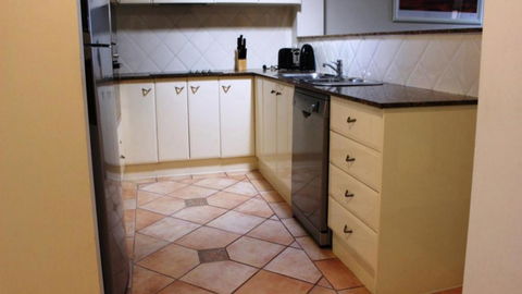 Quality Aquarius Apartment On The Beach! - Accommodation Resorts 2