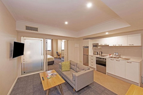 Quality Apartments Adelaide Central - Accommodation Resorts 0