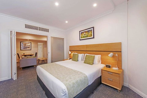 Quality Apartments Adelaide Central - Accommodation Resorts 1