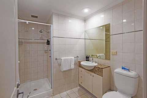 Quality Apartments Adelaide Central - Accommodation Resorts 3