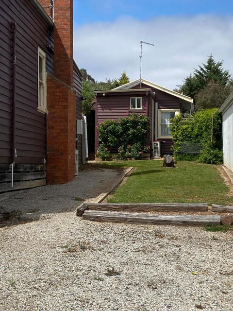 R&R Blue Diamond Luxury Studio Maryborough, Vic - Accommodation Resorts 2