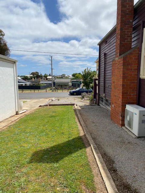 R&R Blue Diamond Luxury Studio Maryborough, Vic - Accommodation Resorts 3