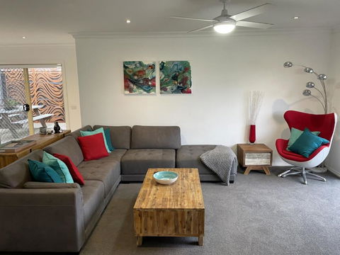 R&R By The Bay In Prime Location - Accommodation Resorts 0