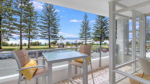 Rainbow Pacific Unit 5 - Accommodation Resorts 0